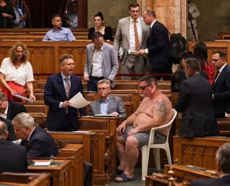 Szakács István ironikus üzenetben reagált a róla készült képekre